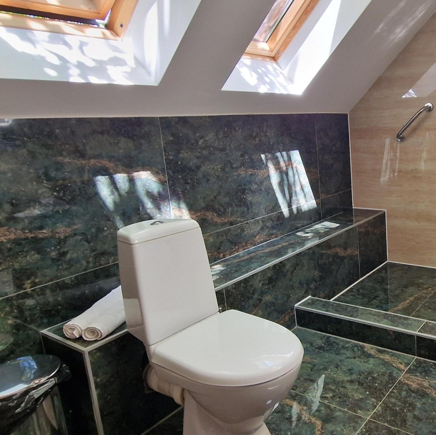 Hotel Provence Suceava Exterior foto