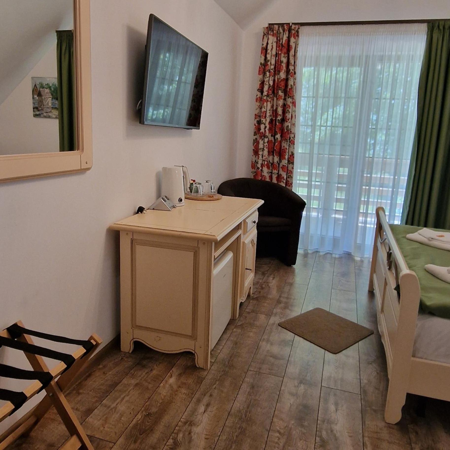 Hotel Provence Suceava Exterior foto